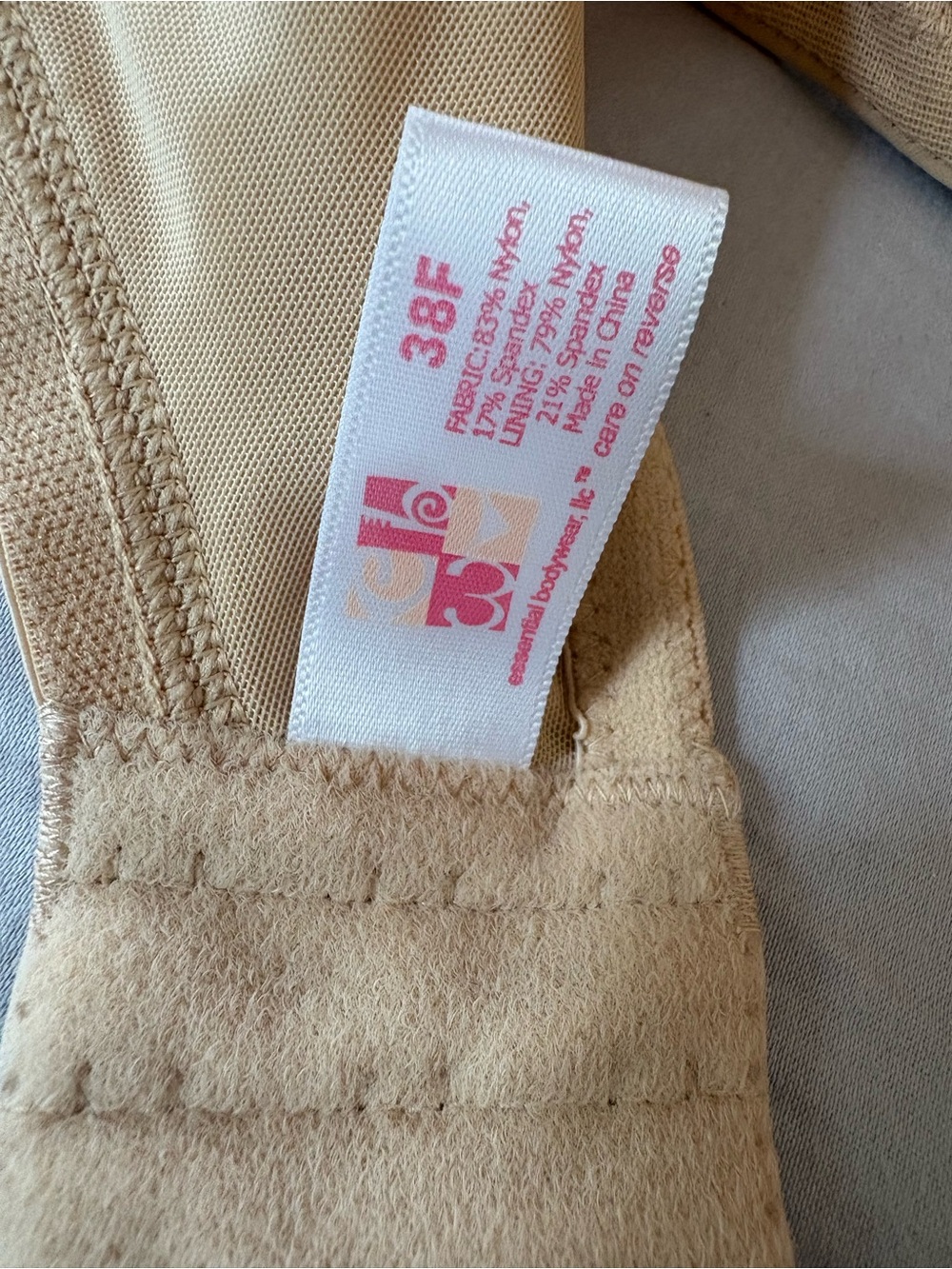NWT Essential Bodywear 38F Nude Seamless T-Shirt Bra Full Coverage - Picture 5 of 7